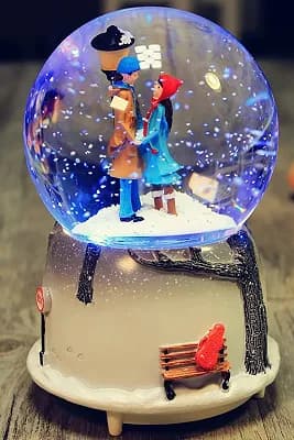 Işıklı Kar Küresi